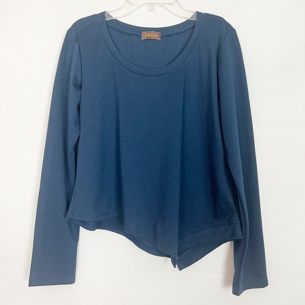 Tonatiuh Pullover Asymmetrical Hem Sweater Size Large